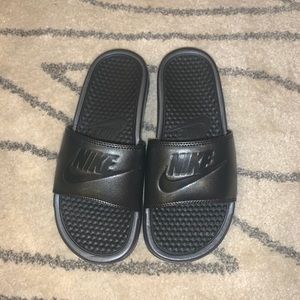 Black Nike Sandals